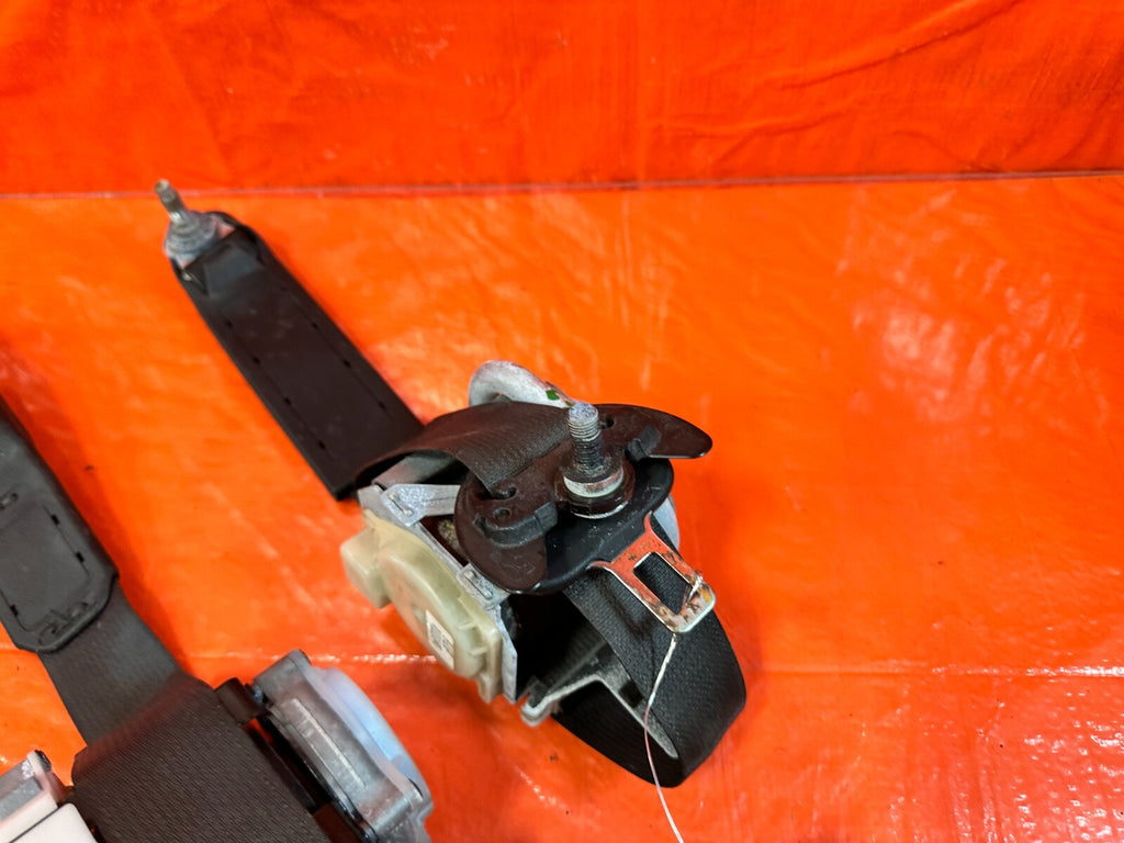 13 15 HONDA CIVIC SI 2D COUPE   LEFT & RIGHT FRONT SEAT BELTS OEM FACTORY #2697
