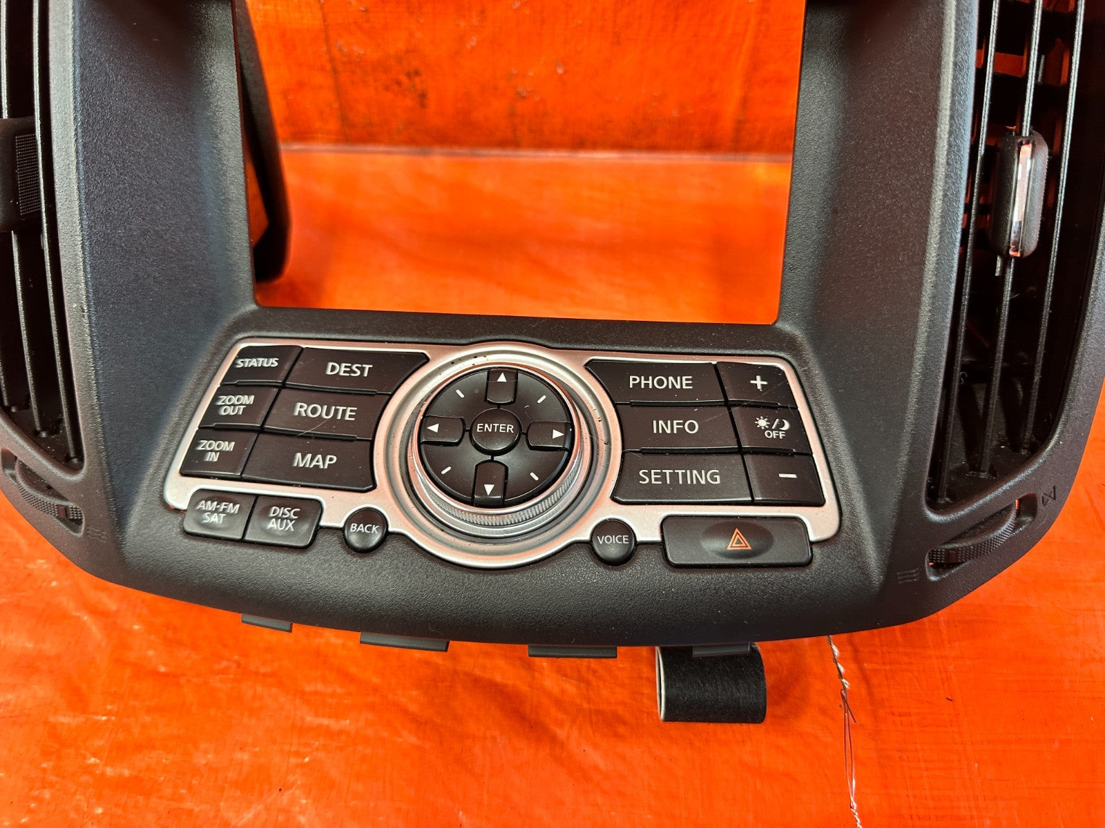 08 09 INFINITI G37 2D COUPE   NAVIGATION CONTROL MODULE W/ BEZEL   OEM #3202