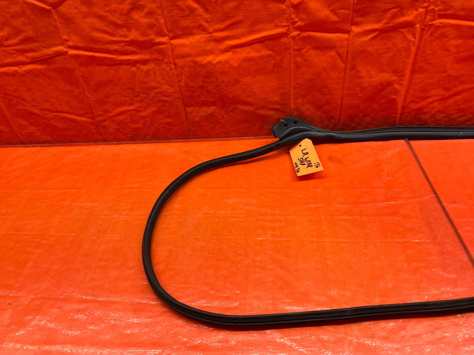 04 08 ACURA TSX   DRIVER LEFT REAR DOOR WEATHER STRIP TRIM SEAL GASKET OEM 1568