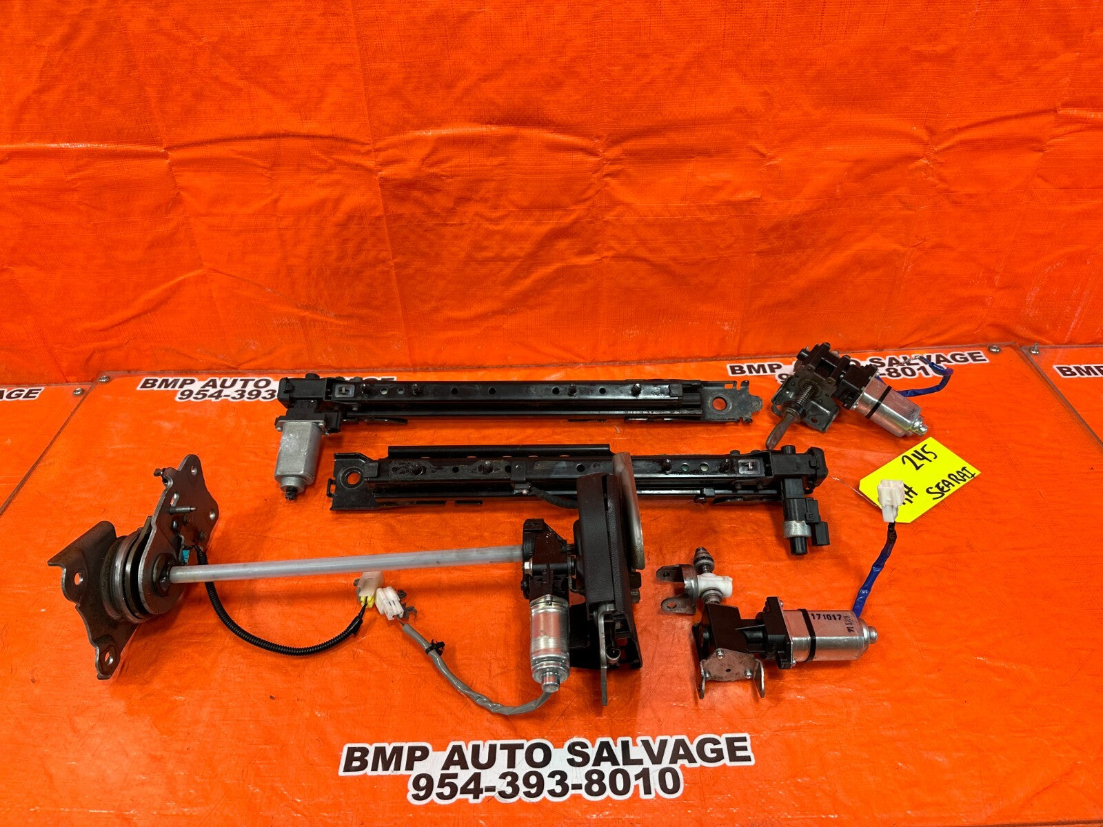 08 09 INFINITI G37 2D COUPE SPORT S   RIGHT SEAT RAILS W/ ALL MOTORS   OEM 24510