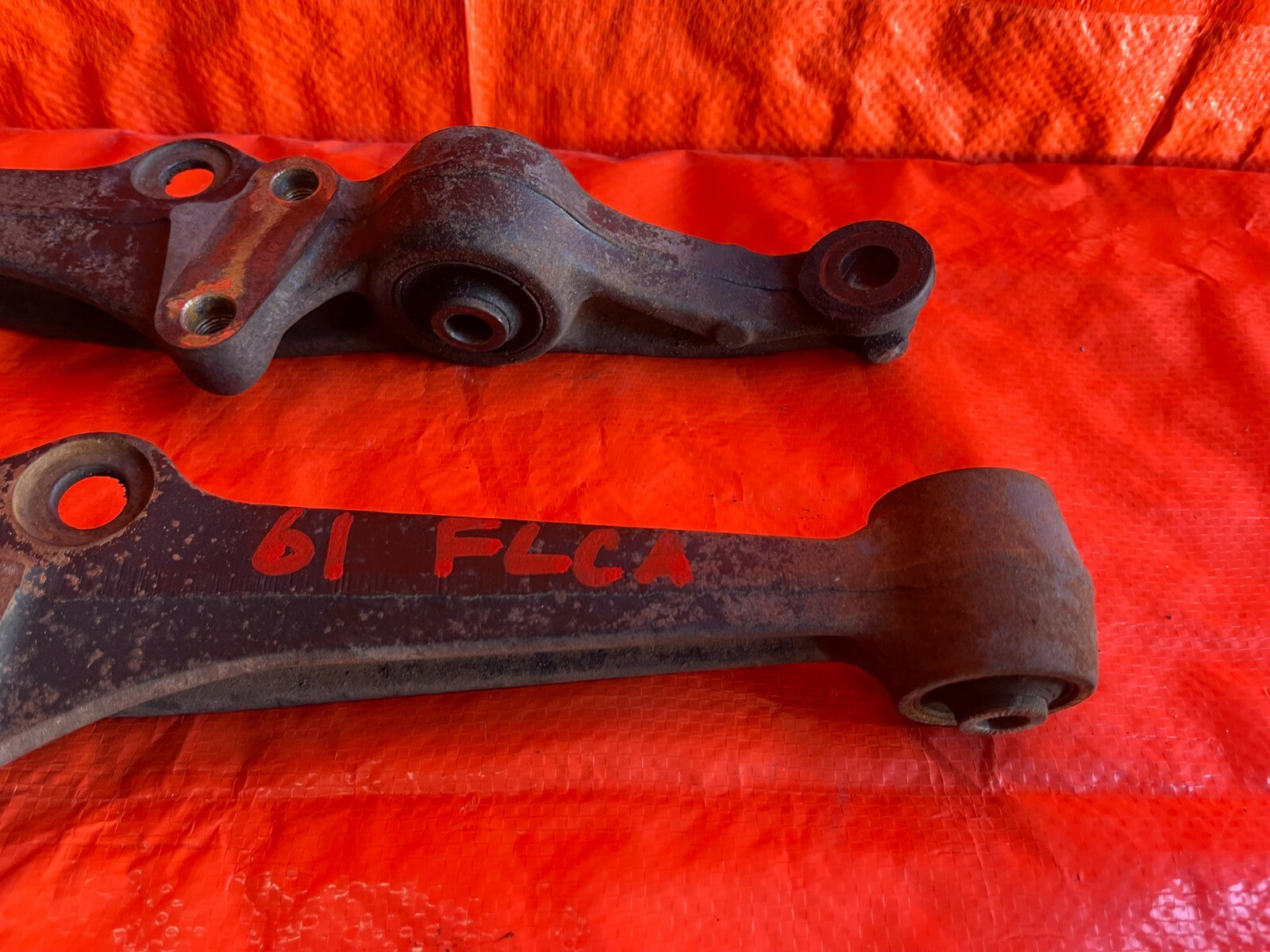 88 91 HONDA CRX   FRONT   LOWER CONTROL ARM SET   ARMS LEFT AND RIGHT   OEM #612