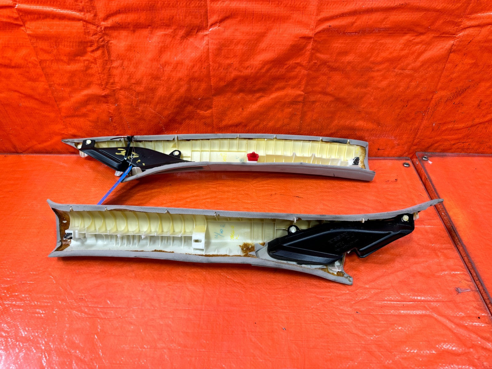08 15 INFINITI G37 & Q60    2D COUPE   LEFT & RIGHT A PILLARS   OEM #3205
