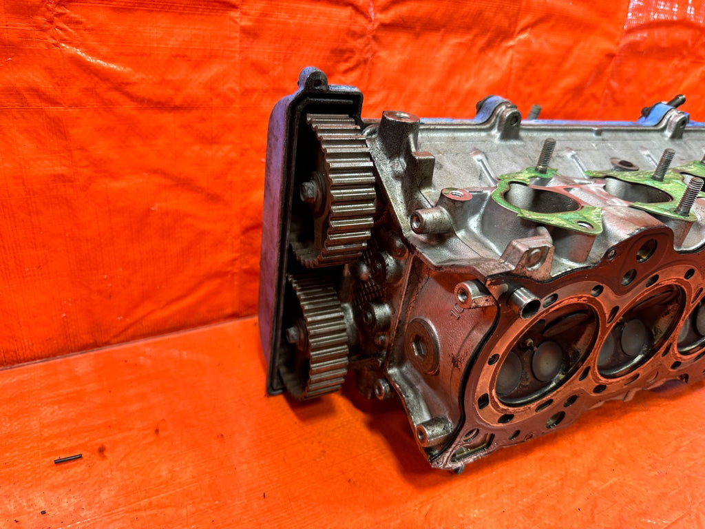 94 01 ACURA INTEGRA   NON VTEC   B18B1 B18B CYLINDER HEAD   COMPLETE W/ COVER5