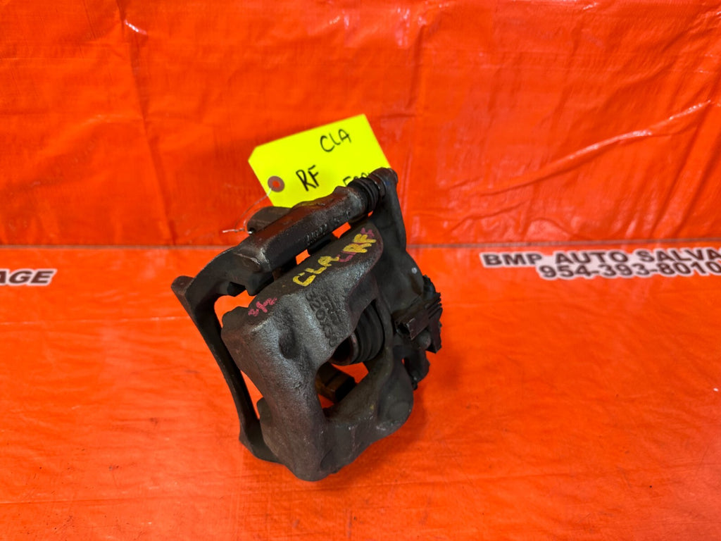 14 19 MERCEDES BENZ CLA 250   FWD ONLY   RIGHT FRONT BRAKE CALIPER   OEM5