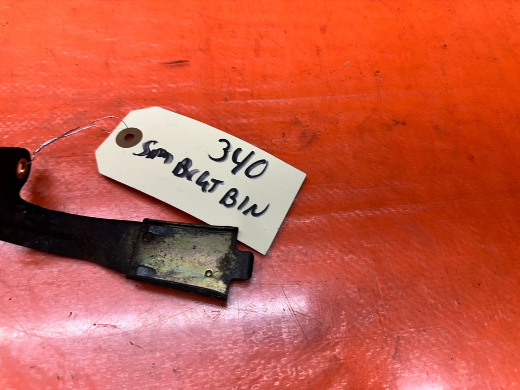 94-01 ACURA INTEGRA POWER STEERING RESERVOIR TANK MOUNT BRACKET OEM #3404