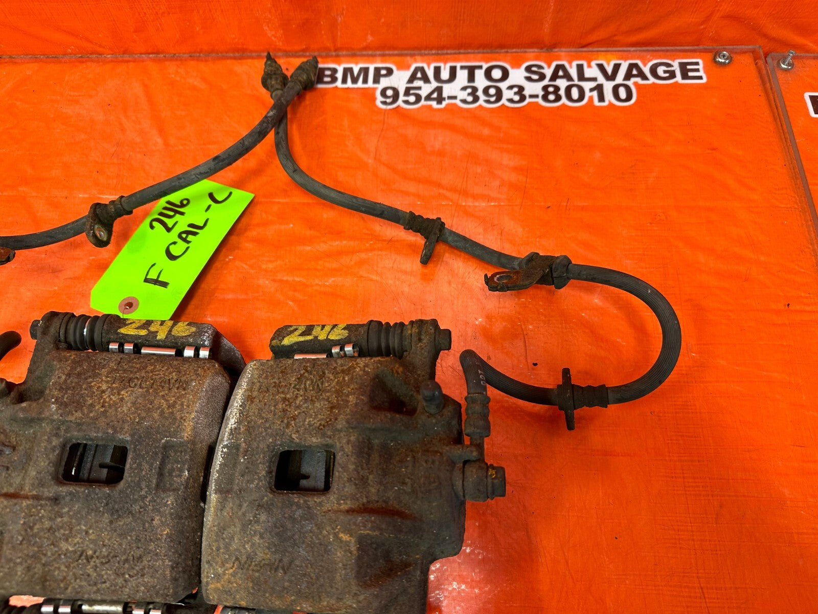 94 01 ACURA INTEGRA GSR   BRAKE CALIPER SET FRONT LEFT & RIGHT CALIPERS OEM #2465