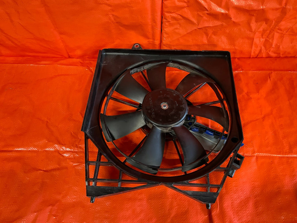 18 19 HONDA ACCORD   1.5L TURBO MODEL   AC CONDENSER COOLING FAN   1 BAD TAB OEM0