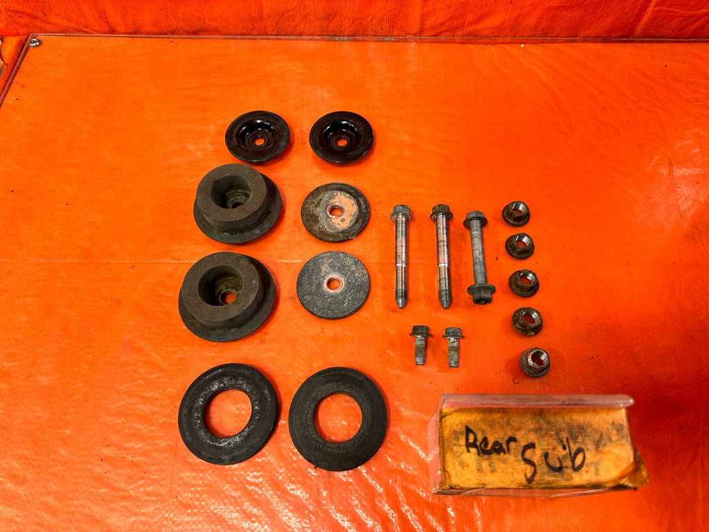 14 15 INFINITI Q50 3.7L   REAR SUBFRAME CROSSMEMBER CARRIER BOLTS   OEM #3160