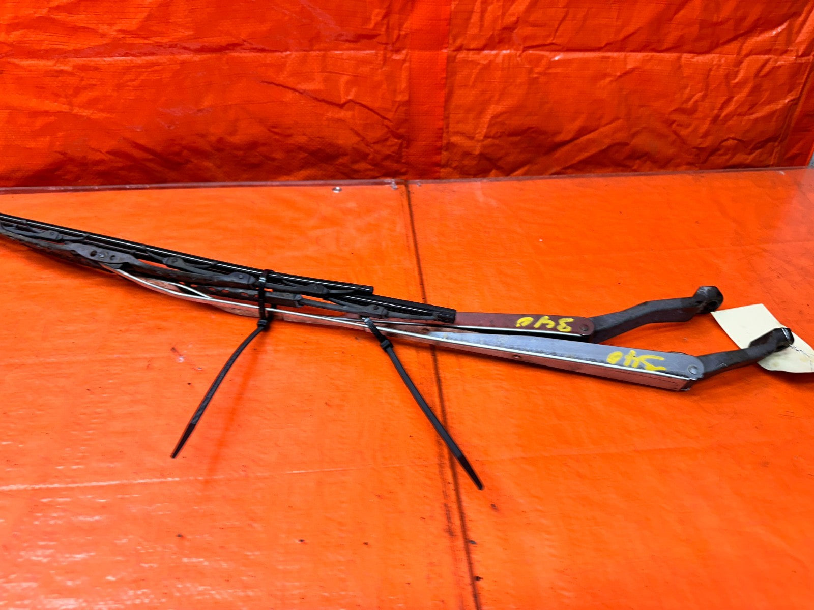 94-01 ACURA INTEGRA FRONT WINDSHIELD WIPER ARMS PAIR LEFT RIGHT OEM #3406