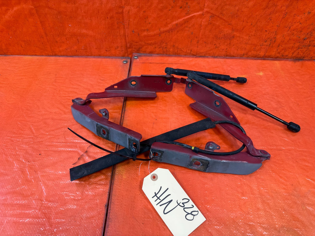08 15 INFINITI G37 & Q60 2D COUPE   LEFT & RIGHT HOOD HINGES   OEM #3286