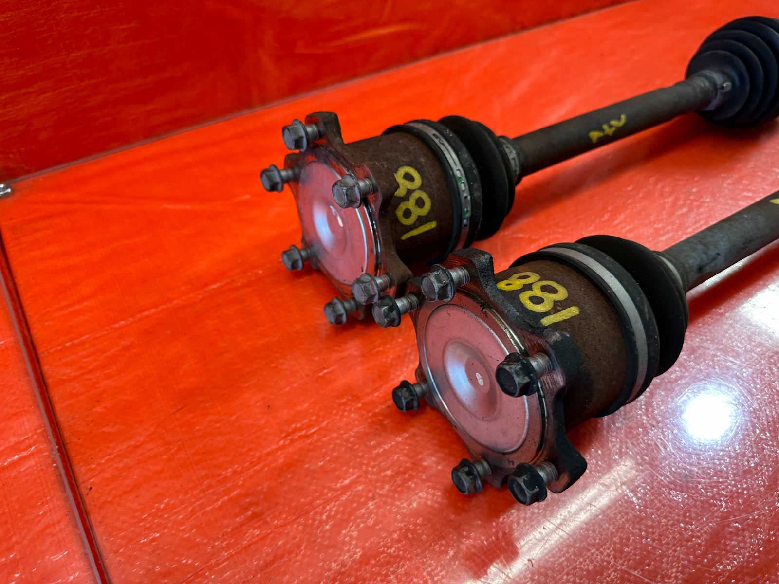 08 15 INFINITI G37 & Q60   LEFT & RIGHT   MANUAL STICK SHIFT AXLES   OEM #1889