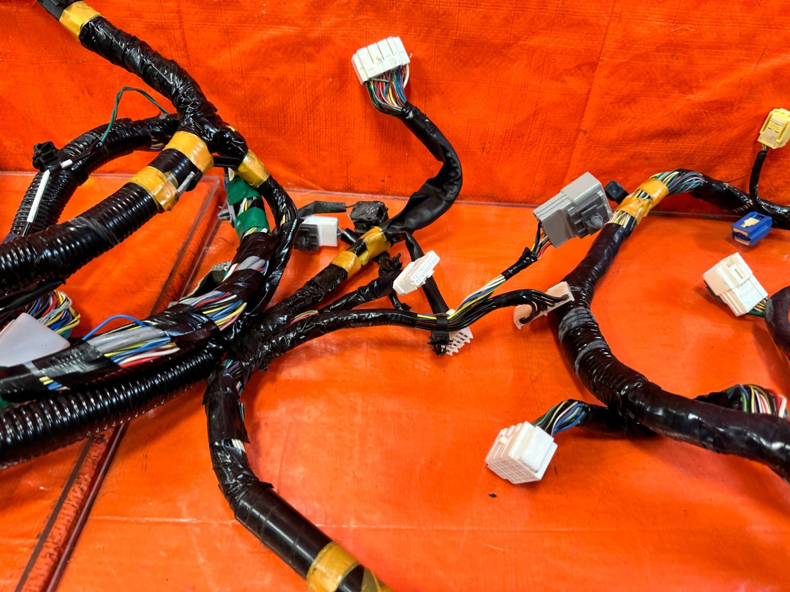 09 11 MAZDA RX8 RX 8   FF61 67 050F   WIRE HARNESS WIRING HARNESS   INTERIOR 3039