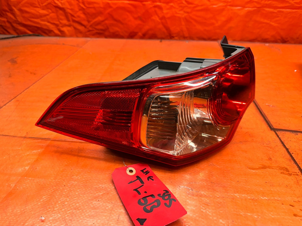 09-14 ACURA TSX 4D SEDAN DRIVER LEFT OUTER QUARTER PANEL TAIL LIGHT LAMP LENS #35