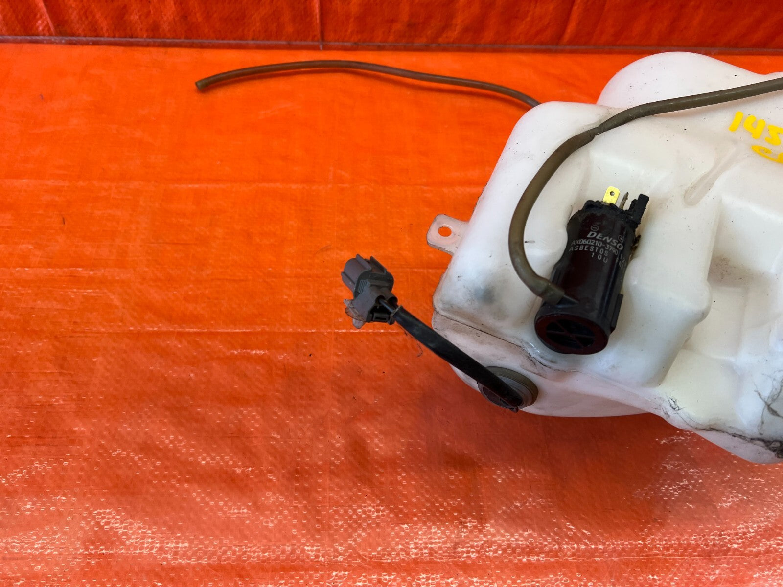 2000 ACURA 1.6 EL   WINDSHIELD WIPER RESERVOIR WIPER TANK W/ MOTOR   OEM #1453