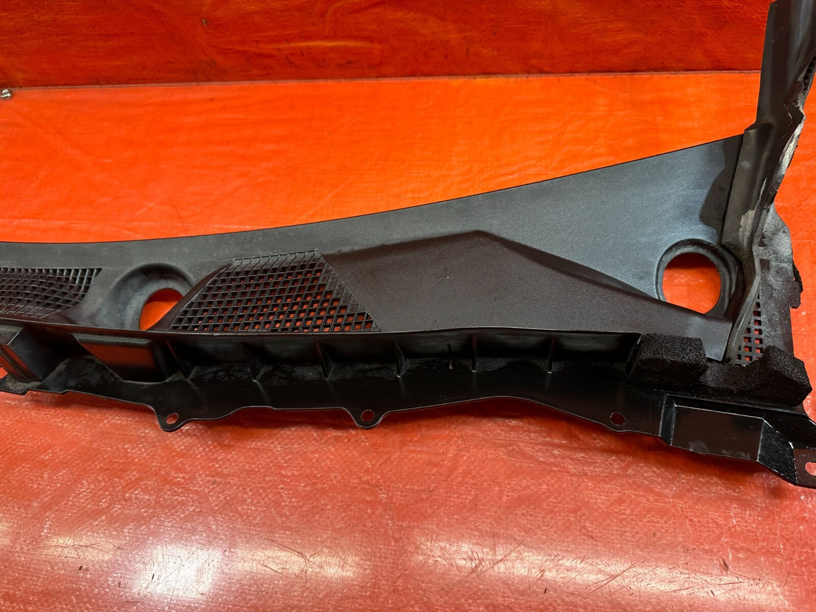 09 13 INFINITI  G37 SEDAN   WIPER COWL   DRIVER SIDE   OEM FACTORY #2383