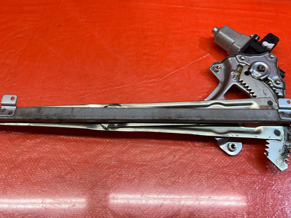 08 15 LANCER EVOLUTION X EVO 10   RIGHT FRONT WINDOW REGULATOR W/ MOTOR OEM #1756