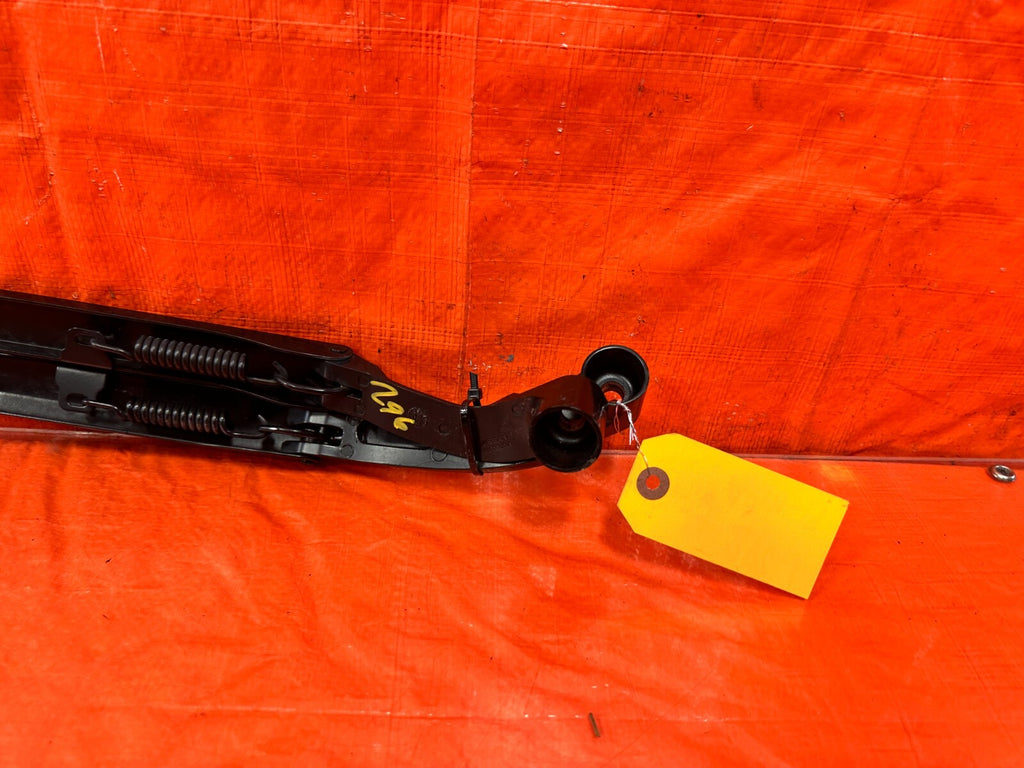 14 20 INFINITI Q50   WINDSHIELD WIPER ARMS   LEFT AND RIGHT ARM SET   OEM #296 15