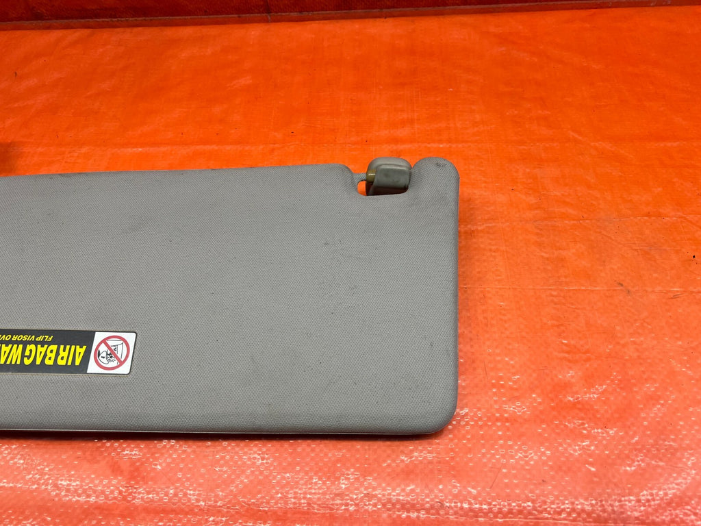 04 05 ACURA TSX   SUN VISOR   PASSENGER RIGHT SIDE   GRAY COLOR   OEM #1564