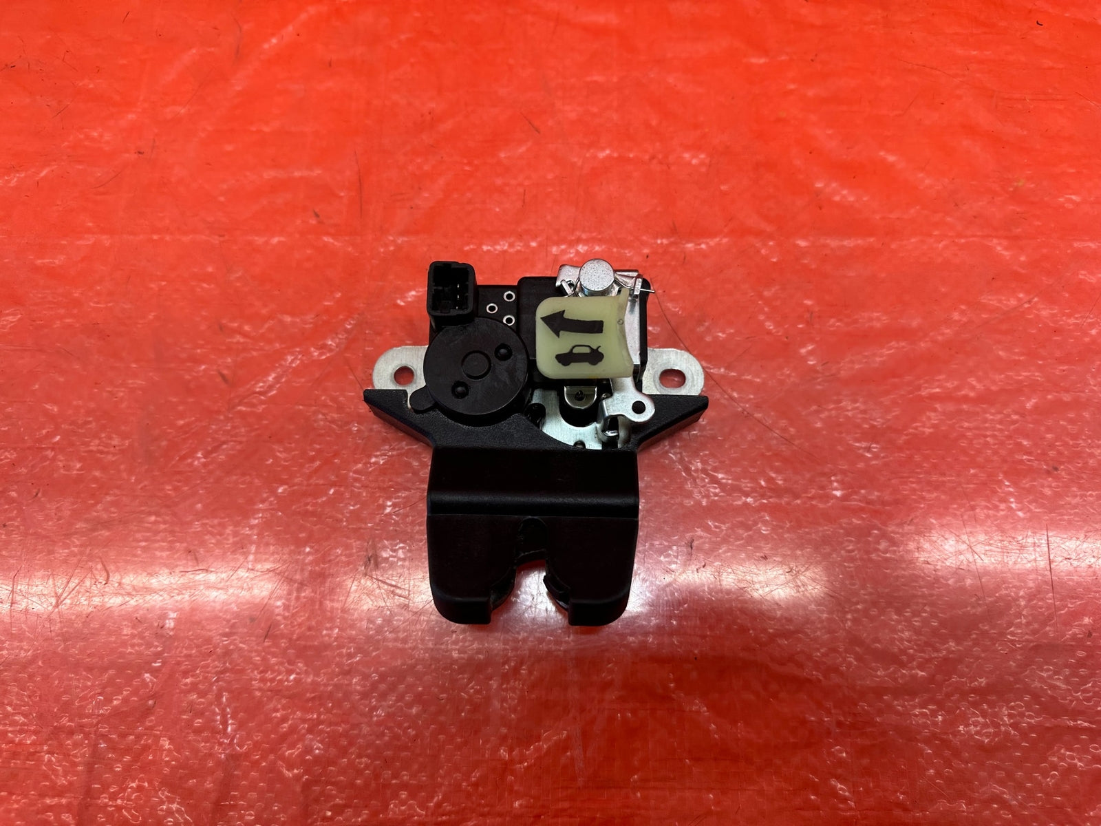10 16 HYUNDAI GENESIS COUPE   TRUNK RELEASE LOCK LATCH ACTUATOR   OEM #2190
