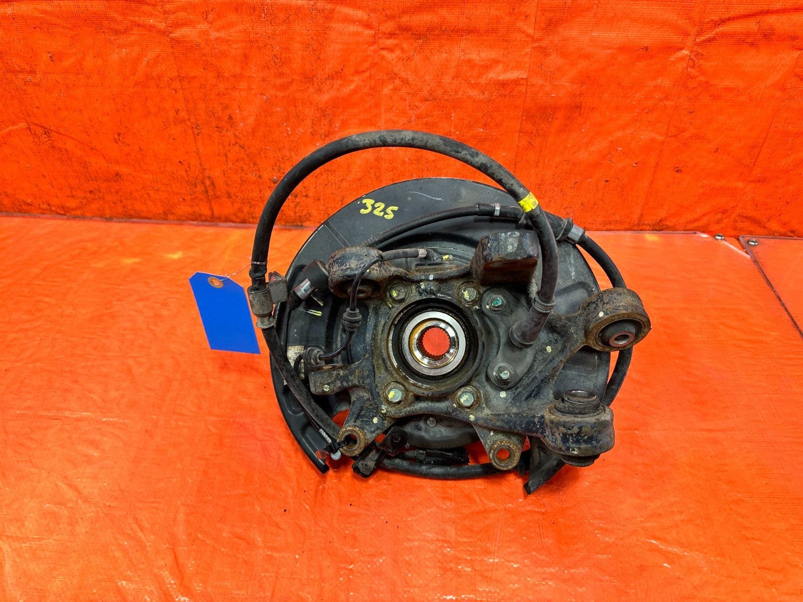 10 16 HYUNDAI GENESIS COUPE   DRIVER LEFT REAR SPINDLE KNUCKLE HUB OEM #3255