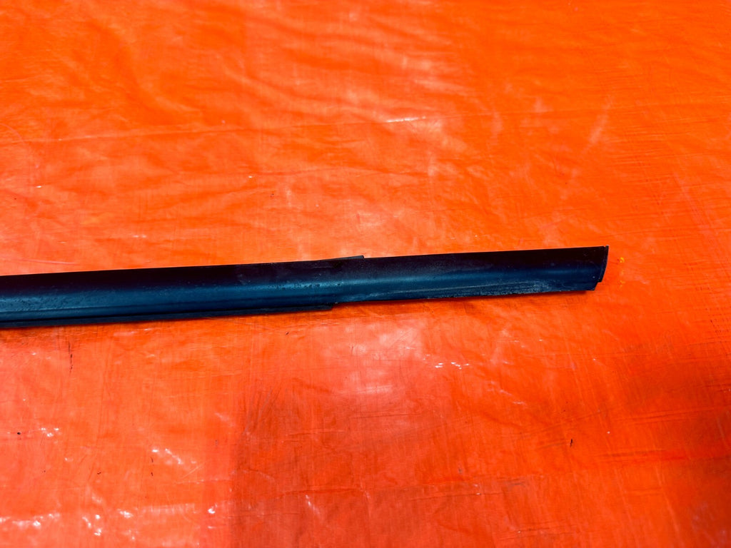 08 14 SUBARU IMPREZA WRX WAGON PASSENGER RIGHT REAR DOOR EXTERIOR WINDOW TRIM6