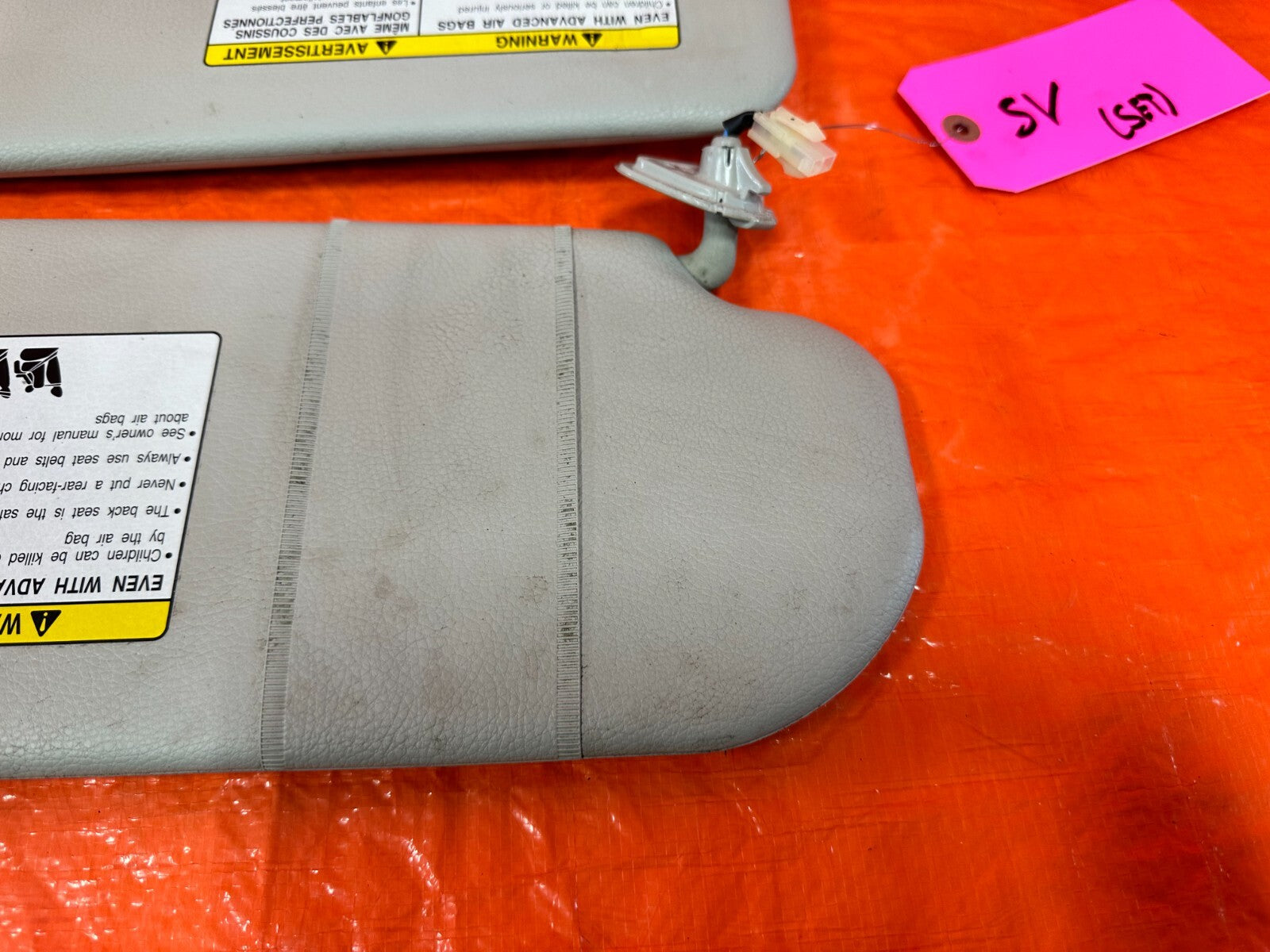 09 15 INFINITI G37 CONVERTIBLE   LEFT AND RIGHT SUN VISORS PAIR SET OEM #2782