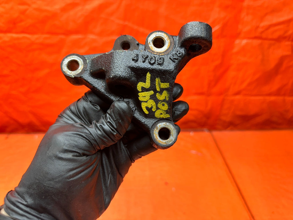 04-05 ACURA TSX 4D 2.4L K24A2 ENGINE TIMING SIDE POST MOUNT BRACKET OEM #3424