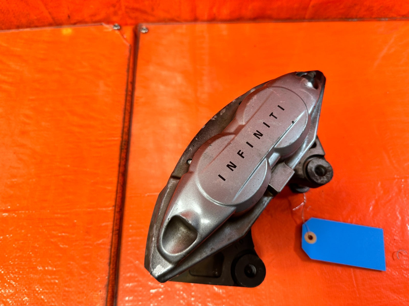 08 15 G37 Q60 14 23 Q50 SPORT   AKEBONO   DRIVER LEFT FRONT CALIPER OEM 3203