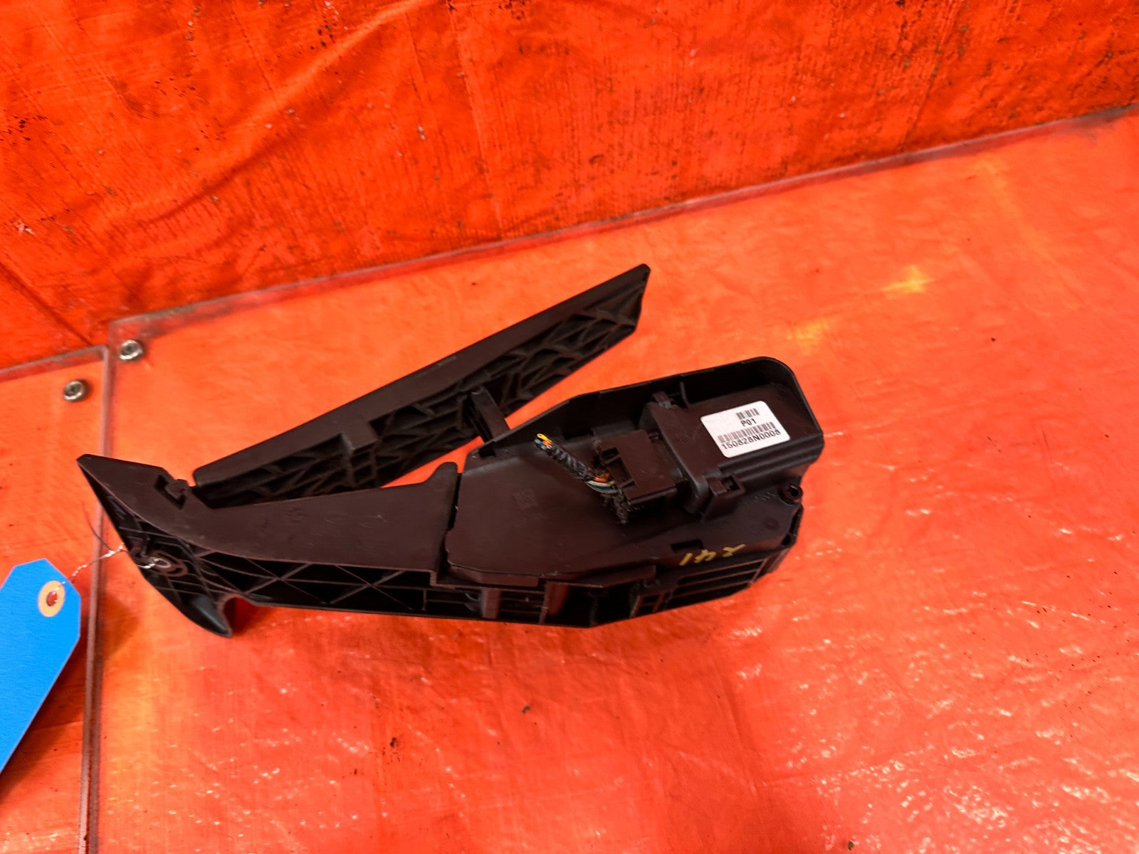 13 16 HYUNDAI GENESIS COUPE   GASOLINE GAS FUEL ACCELERATOR ACCELERATION PEDAL5
