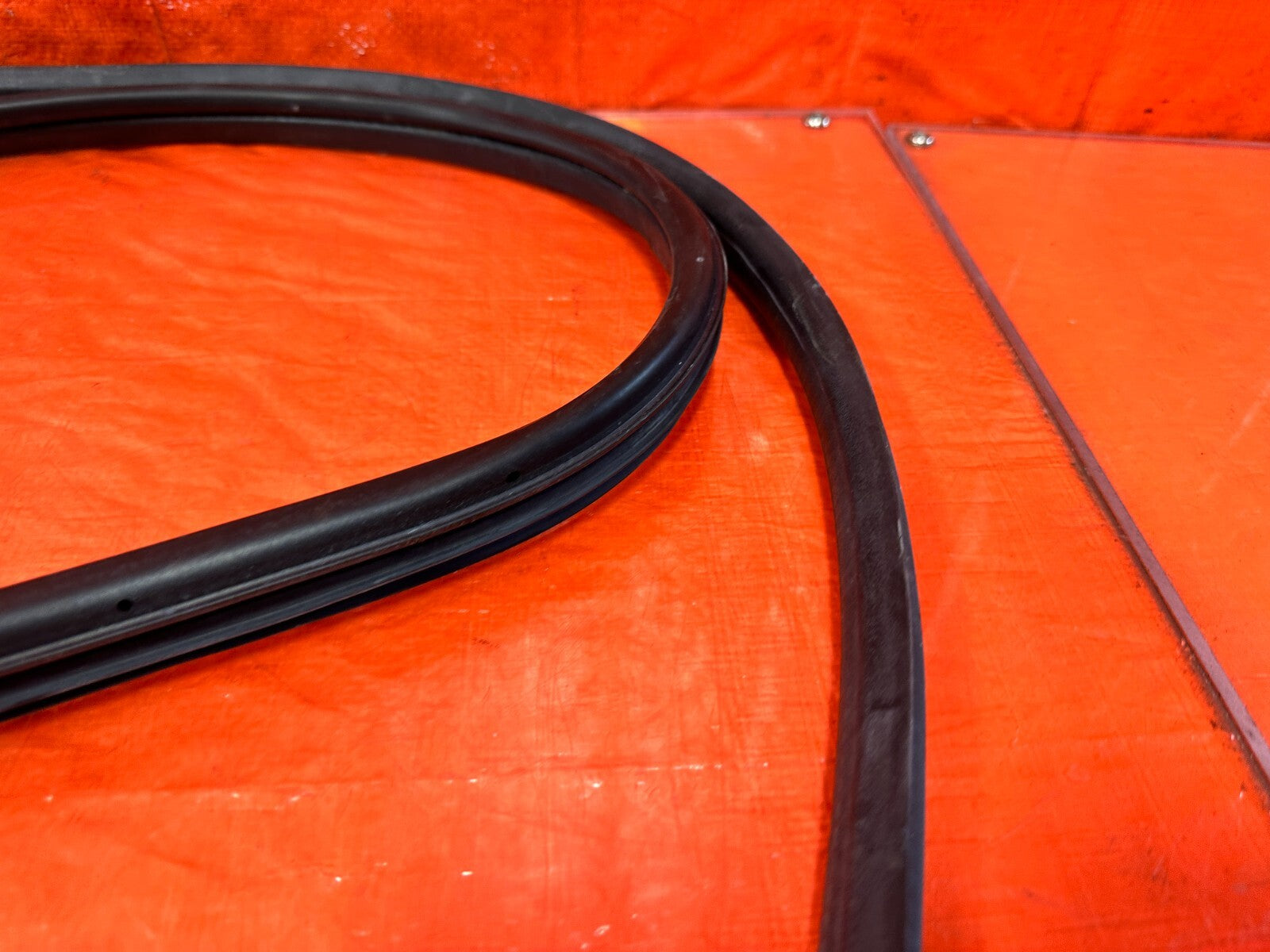 13 20 SUBARU BRZ   CHASSIS TO DOOR OPEN TRIM RUBBER STRIP LEFT FRONT OEM #2923