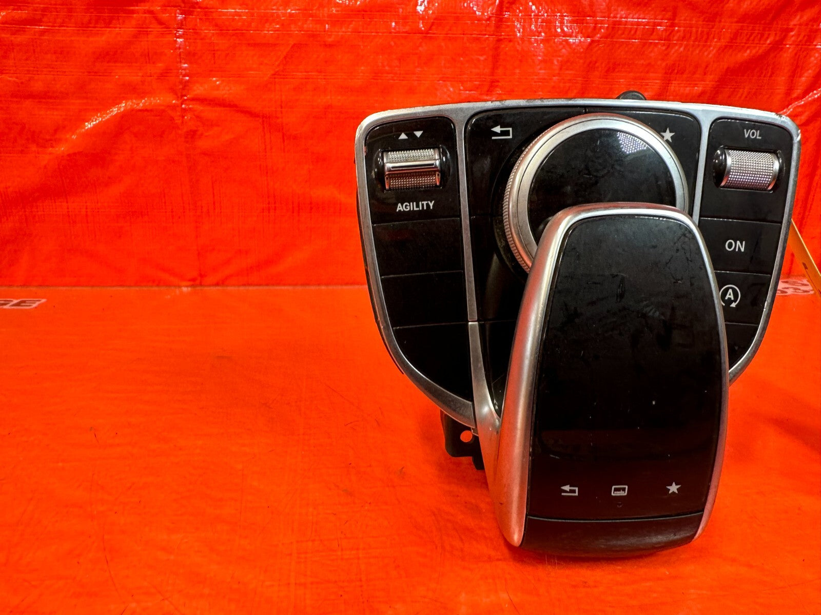 MERCEDES BENZ C CLASS W205 SAT NAV TOUCH PAD CONTROLLER A20590068167