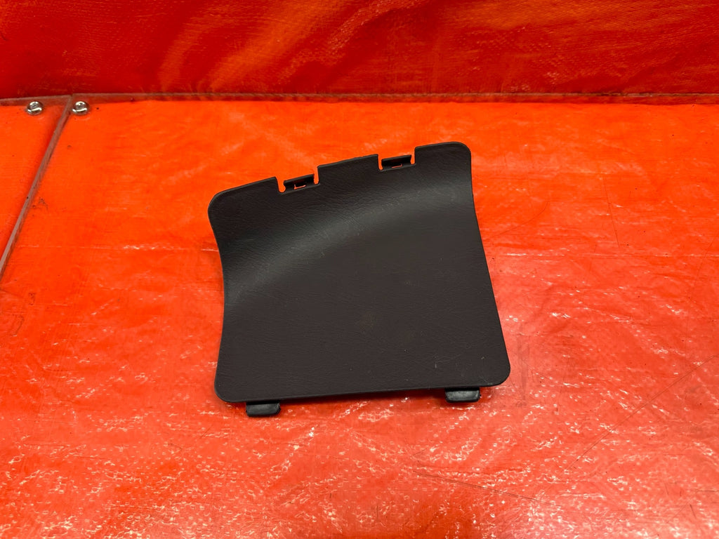 96 00 HONDA CIVIC   HATCHBACK   DRIVER LEFT   TAIL LIGHT LAMP TRIM COVER OEM 2010