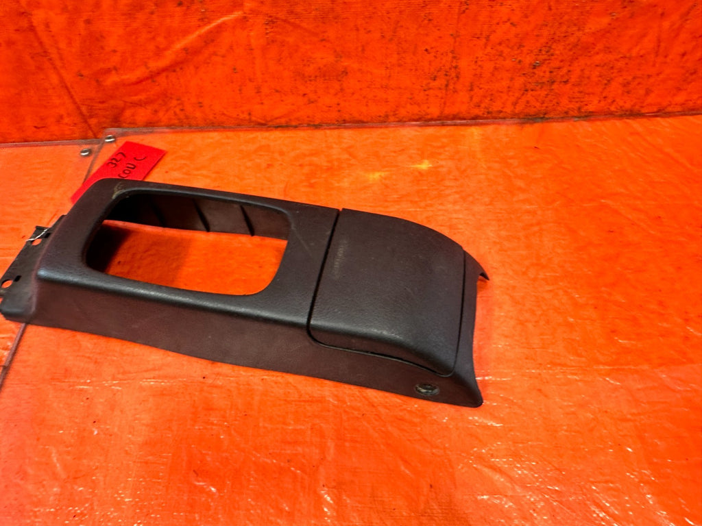 92 95 HONDA CIVIC   5 SPEED MANUAL SHIFTER CENTER CONSOLE TRIM BEZEL OEM #3277