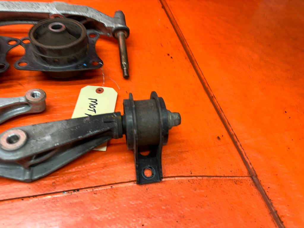 00-03 HONDA S2000 AP1 2.0L REAR DIFFERENTIAL CARRIER MOUNTING BRACKETS MOUNTS #34