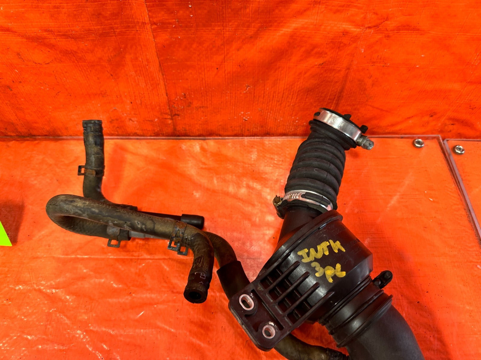 13 16 HYUNDAI GENESIS COUPE 3.8L   FACTORY INTAKE W/ ARM AIR BOX RESONATOR OEM10