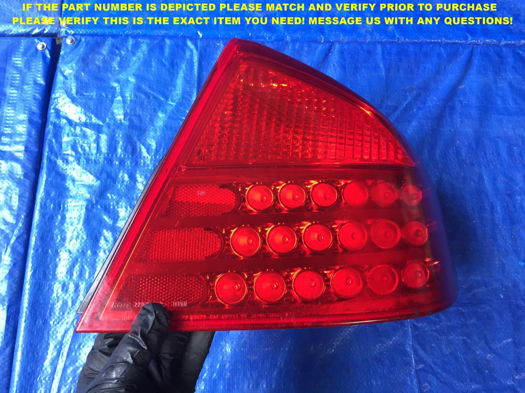 OEM 2003 2004 03 03 INFINITI  G35 4 DOOR SEDAN PASSENGER RIGHT TAIL LIGHT 7B0