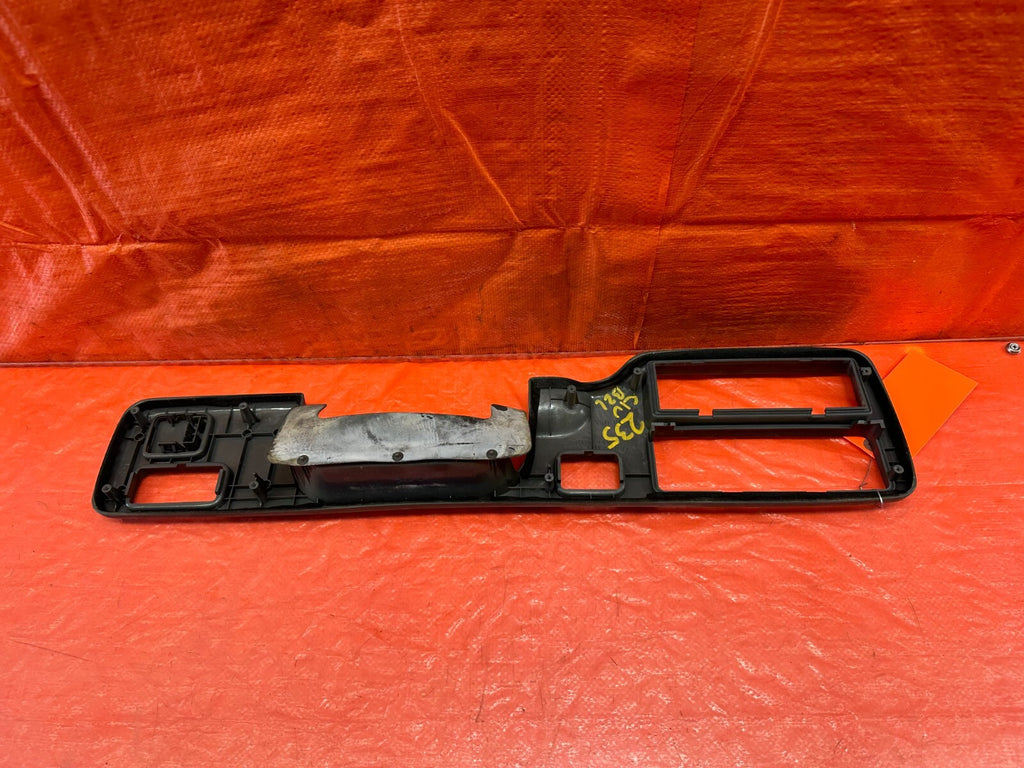 94 95 HONDA CIVIC   CLIMATE CONTROL BEZEL SURROUND TRIM PLASTIC   OEM #2357