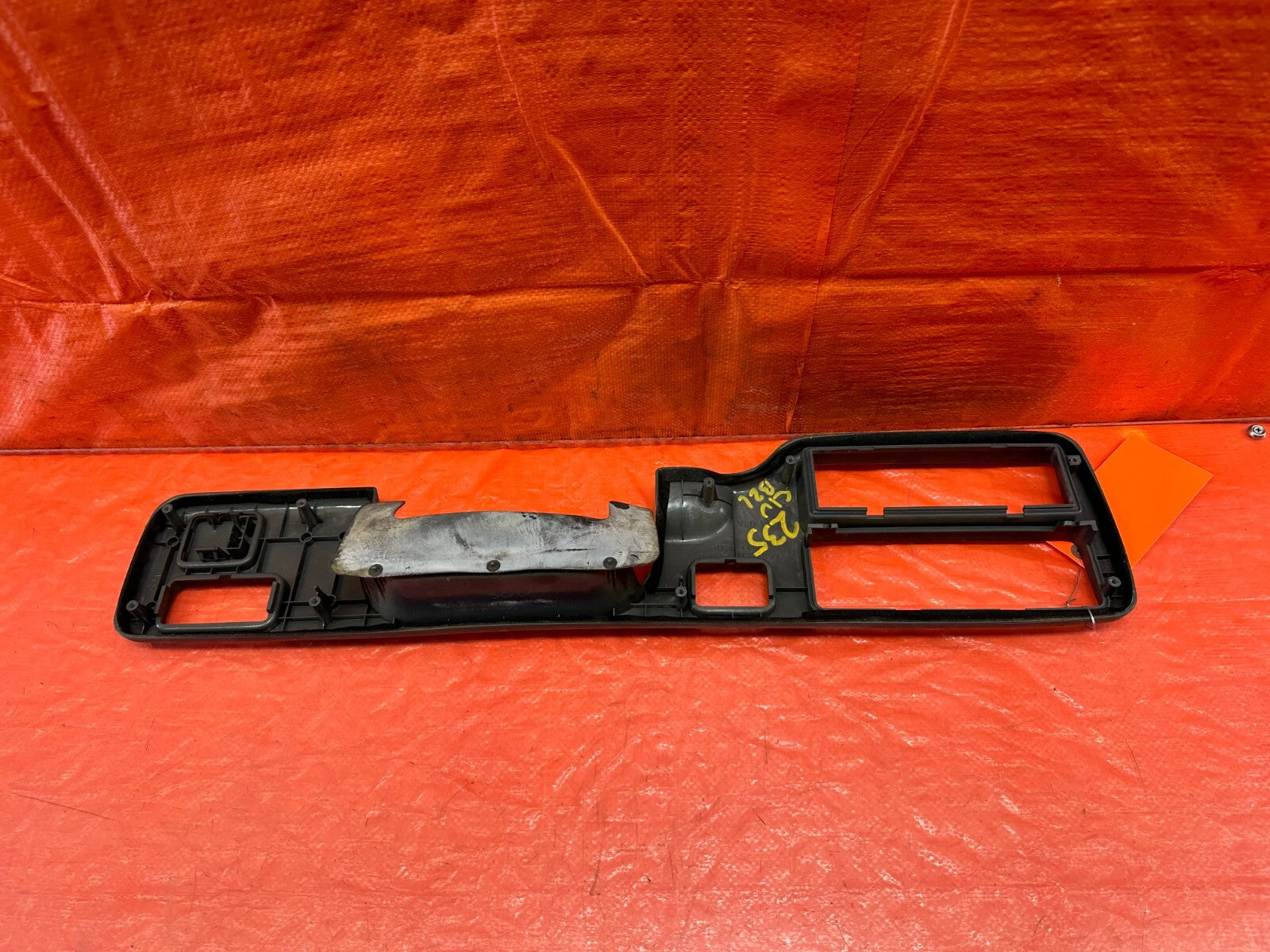 94 95 HONDA CIVIC   CLIMATE CONTROL BEZEL SURROUND TRIM PLASTIC   OEM #2357