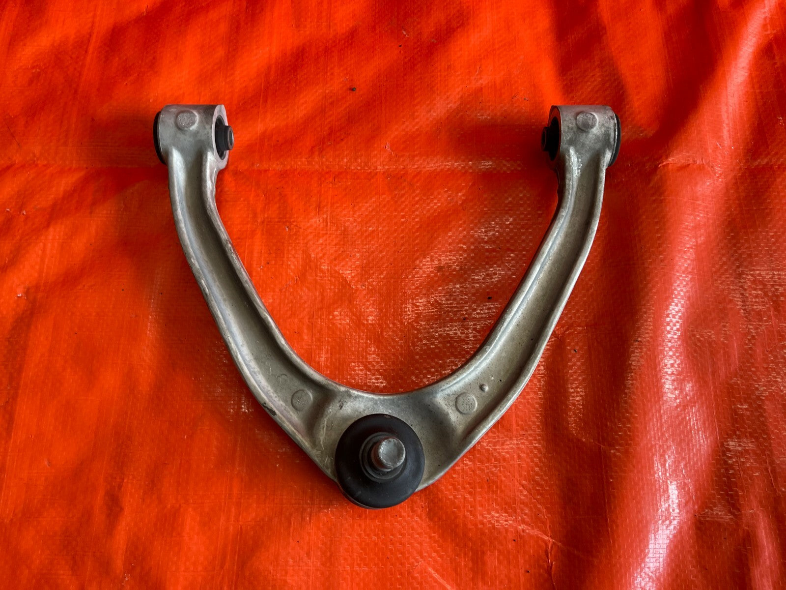 08 13 INFINITI   G37 2D COUPE   PASSENGER RIGHT FRONT   UPPER   CONTROL ARM   OE5