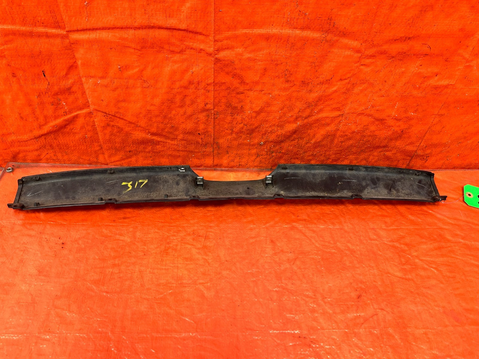90 91 HONDA CIVIC HATCHBACK   SPOILER TRIM 74991 SH3 A00   OEM 3171