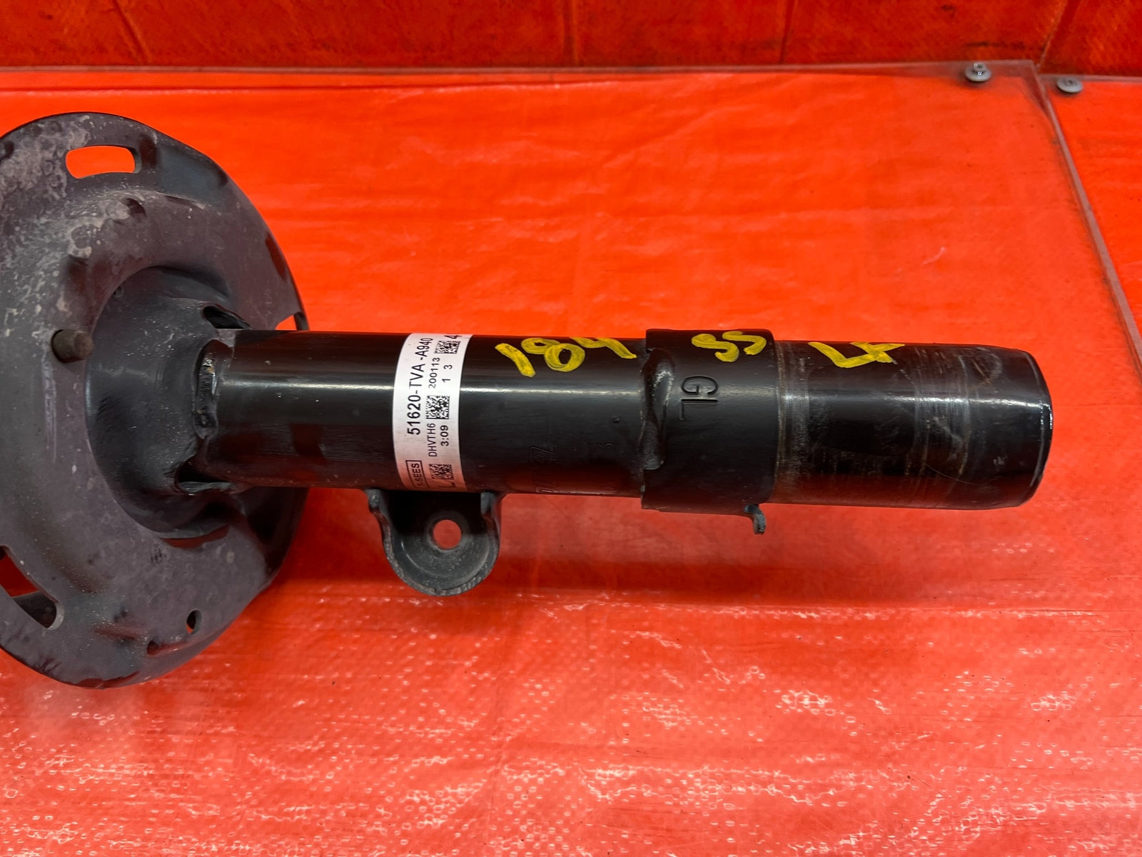 18 21 HONDA ACCORD SPORT   SHOCK & SPRING STRUT PASSENGER RIGHT FRONT   OEM #1845