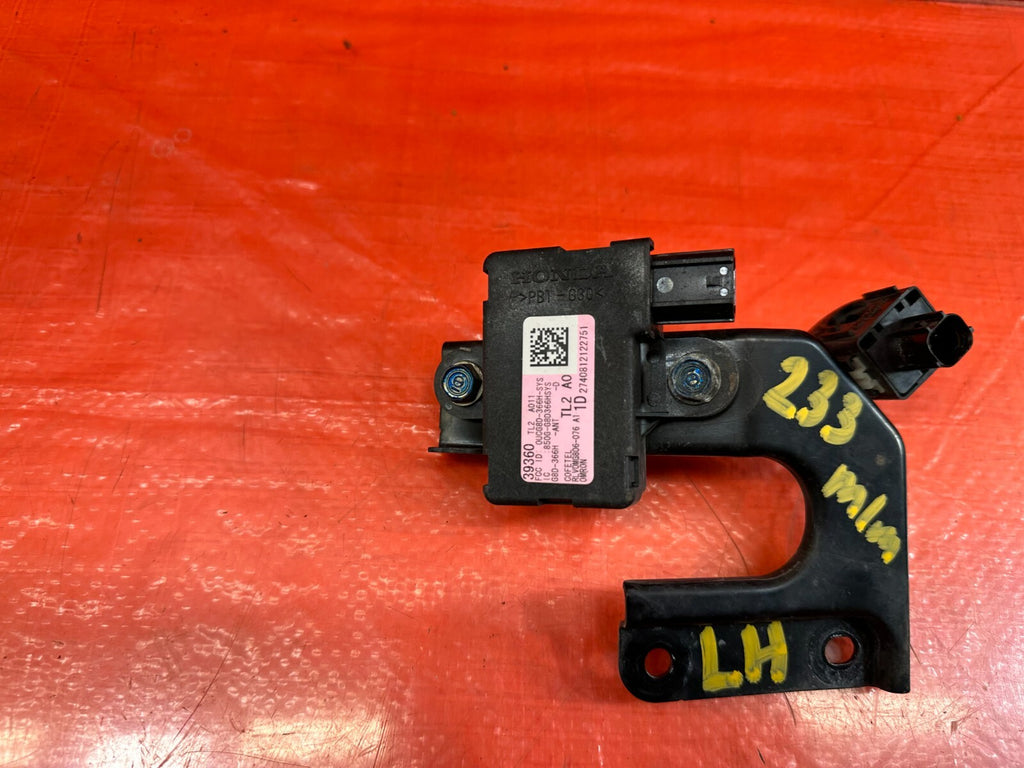 09 10 ACURA TSX   PASSENGER RIGHT TPMS TIRE PRESSURE MONITOR SENSOR   OEM #2332