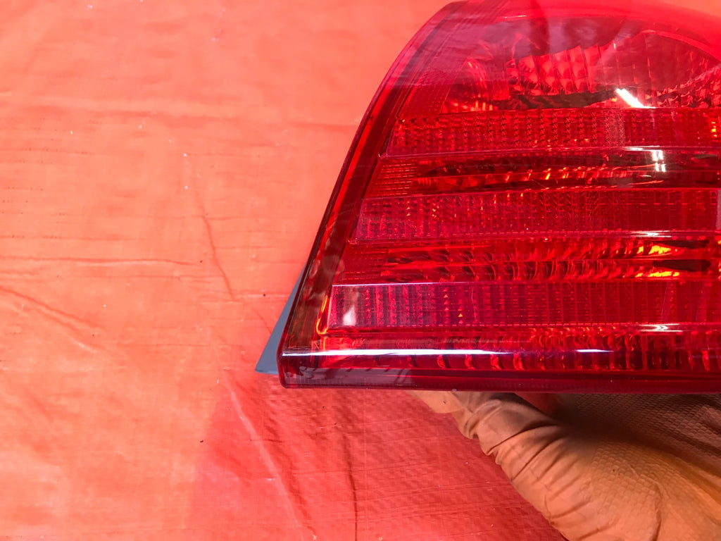 OEM 2008 2009 2010 2011 2012 NISSAN ROGUE PASSENGER RIGHT OUTER TAIL LIGHT  LAMP1