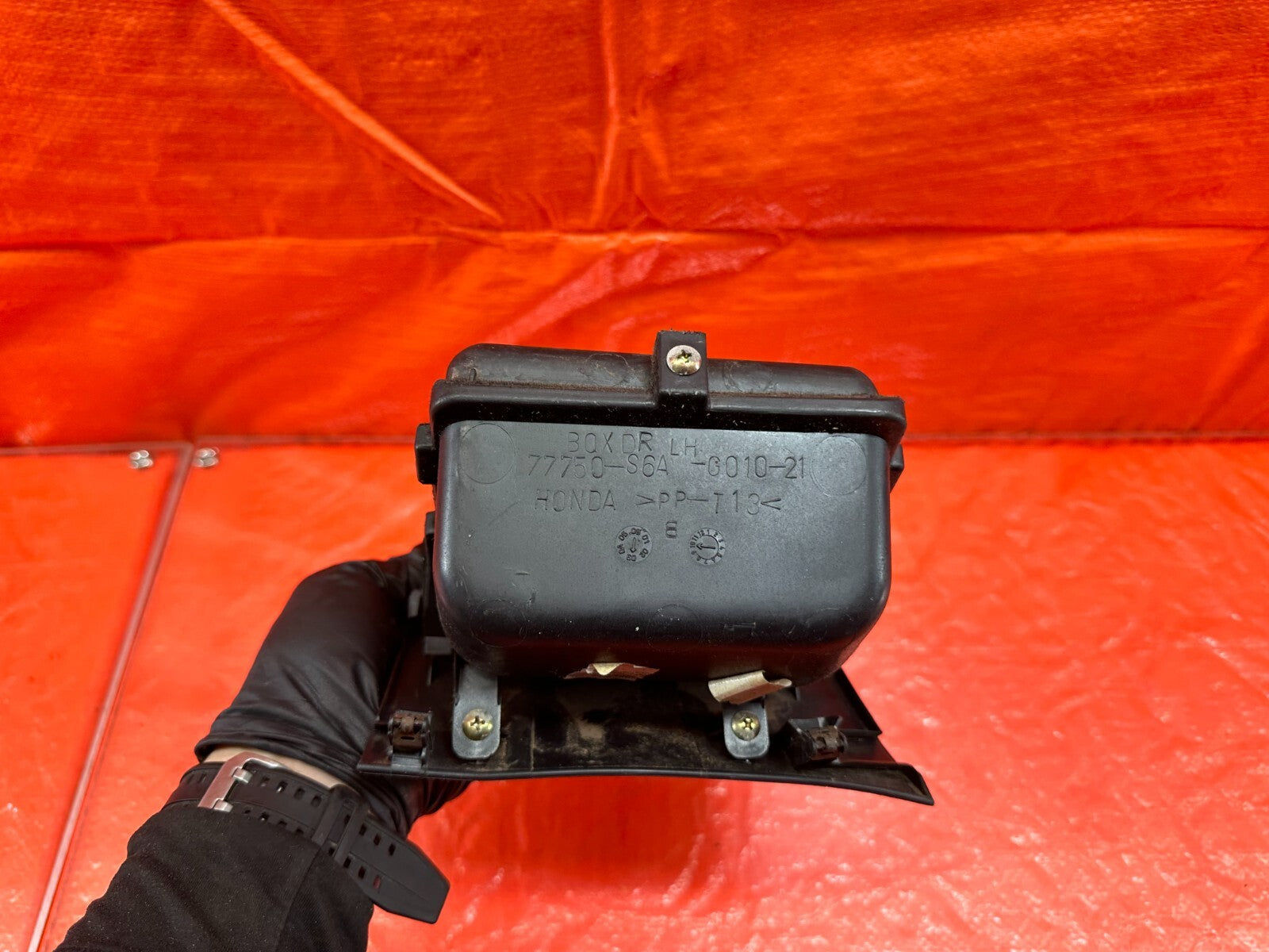 02 05 HONDA CIVIC SI EP3 HATCHBACK DASH BOARD LEFT SIDE STORAGE POCKET   OEM 18611