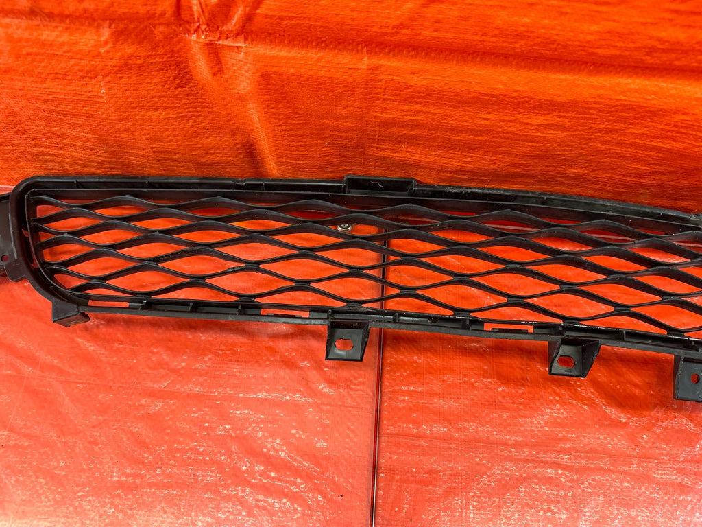 16 17 INFINITI Q50 SPORT   FRONT LOWER BUMPER GRILLE W/ DISTANCE SENSOR OEM #22211