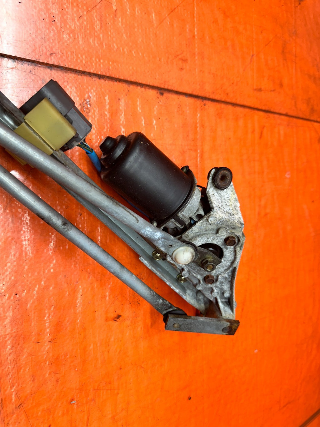 94-01 ACURA INTEGRA FRONT WINDSHIELD WIPER MOTOR W/ TRANSMISSION LINKAGE OEM #349
