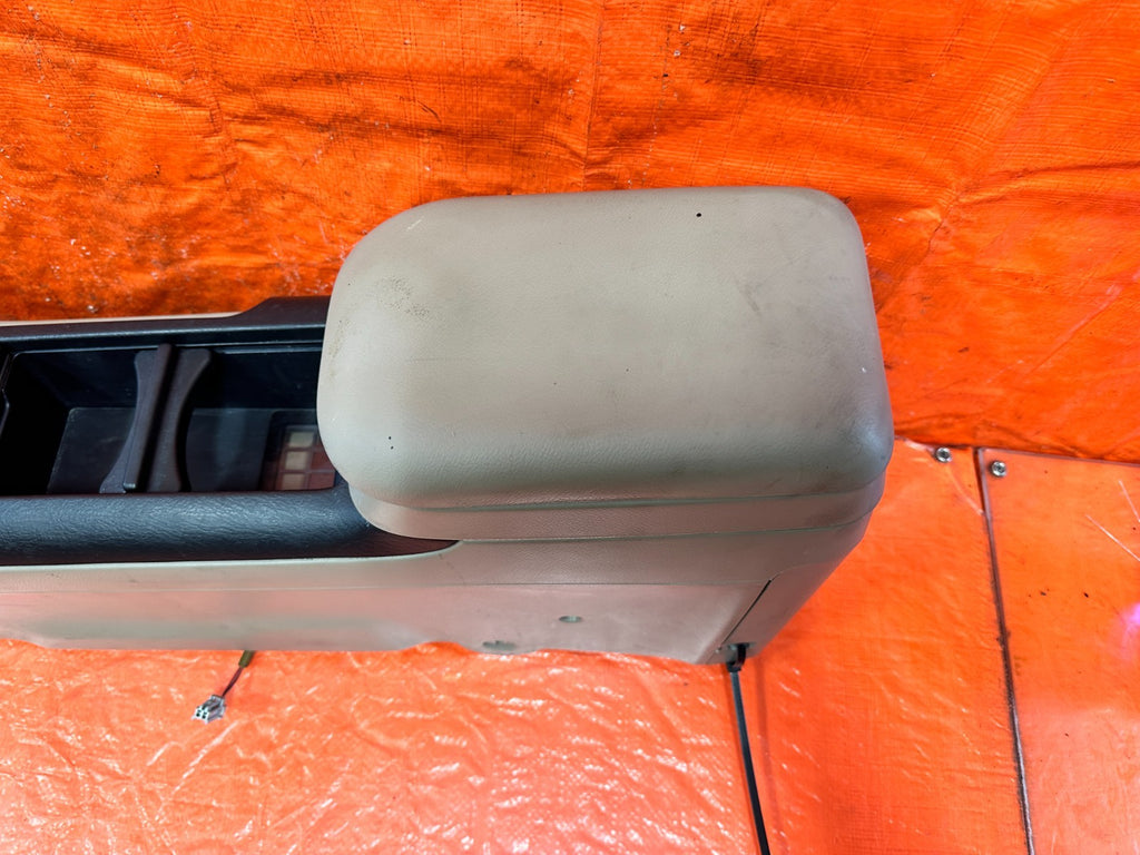 97 01 HONDA PRELUDE   ARM REST / CENTER CONSOLE STORAGE COMPARTMENT TAN OEM 32310