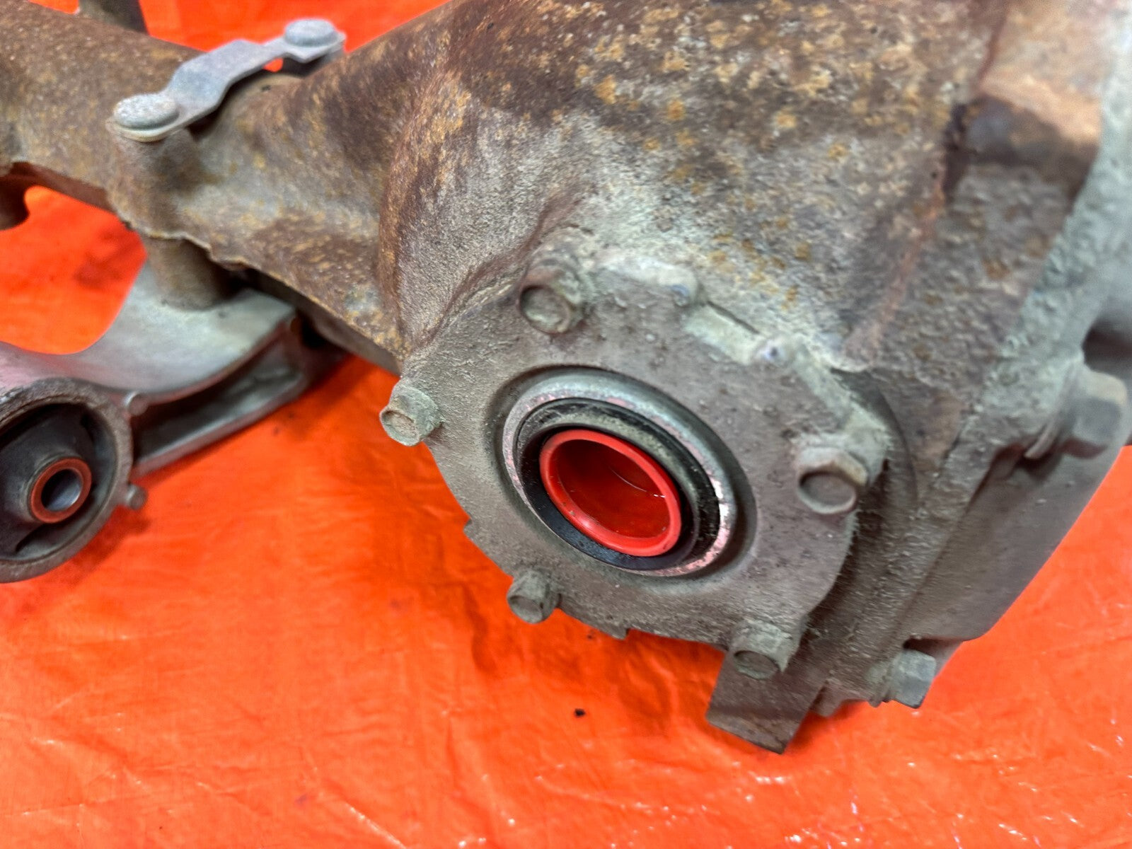 07 14 SUBARU IMPREZA WRX STI   EJ257   DIFFERENTIAL CARRIER PUMPKIN   OEM #2837