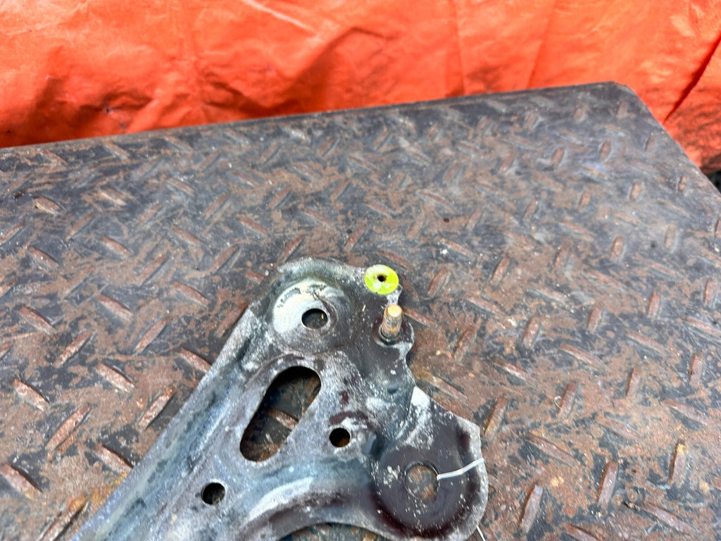 02 10 LEXUS SC430   FRONT SUB FRAME BRACE STIFFENER BRACKET OEM #2886
