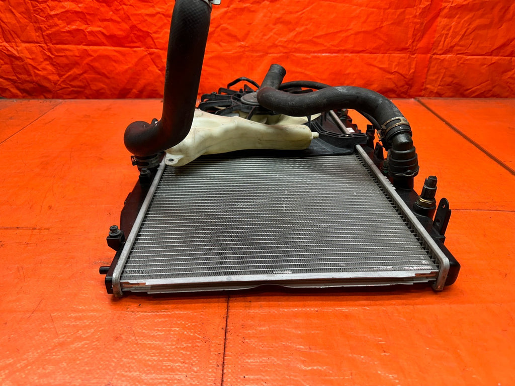1992-1996 HONDA PRELUDE RADIATOR WITH CONDENSER FAN ASSEMBLY OEM #3386